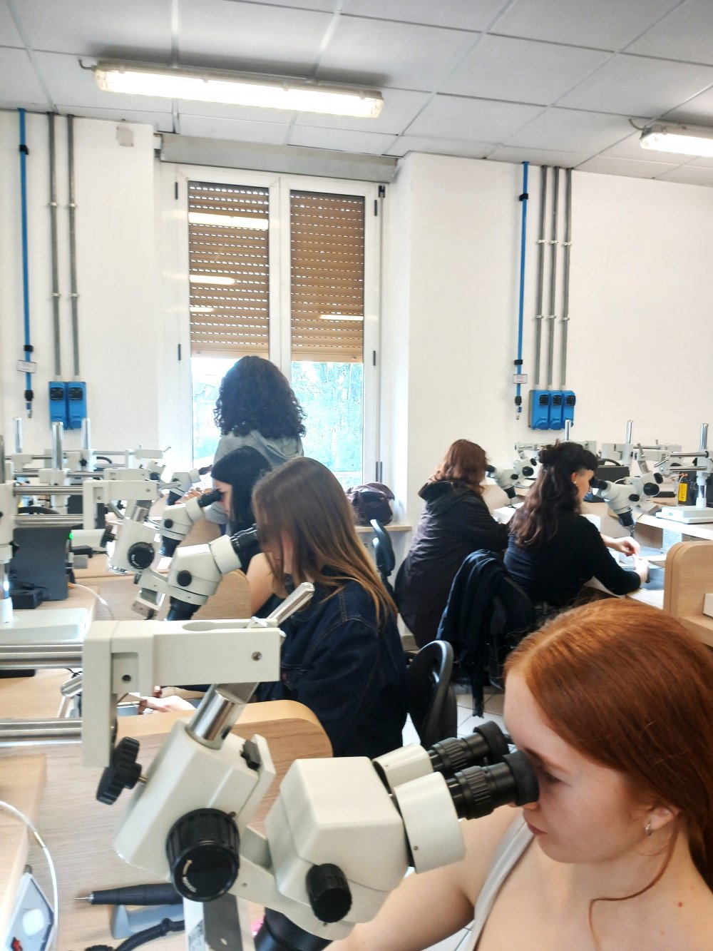 Συμμετοχή της  Ι.Σ.Α.Ε.Κ Δήμου Βόλου σε συνέδριο  ευρωπαϊκών σχολών κοσμήματος  του PLE στην Ιταλία – Διεθνής συνεργασία με τον οίκο κοσμημάτω
