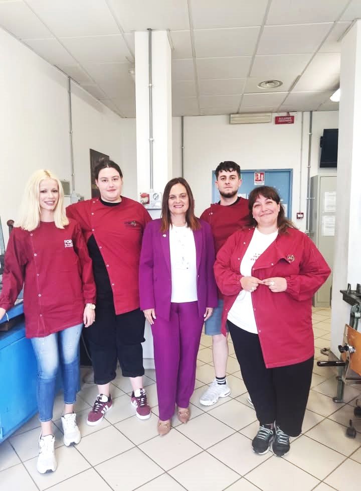 Συμμετοχή της  Ι.Σ.Α.Ε.Κ Δήμου Βόλου σε συνέδριο  ευρωπαϊκών σχολών κοσμήματος  του PLE στην Ιταλία – Διεθνής συνεργασία με τον οίκο κοσμημάτω
