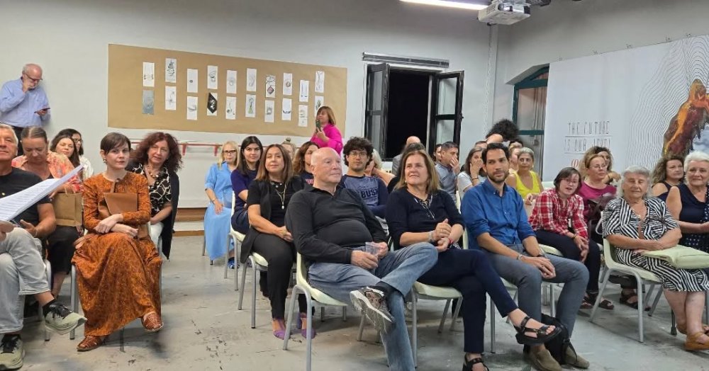 Διάλεξη για τη Γλυπτογραφία σε Πολύτιμους Λίθους, από την Γλύπτρια Ελένη Σέρρας-Ηerman στην Ι.Σ.Α.Ε.Κ Δήμου Βόλου