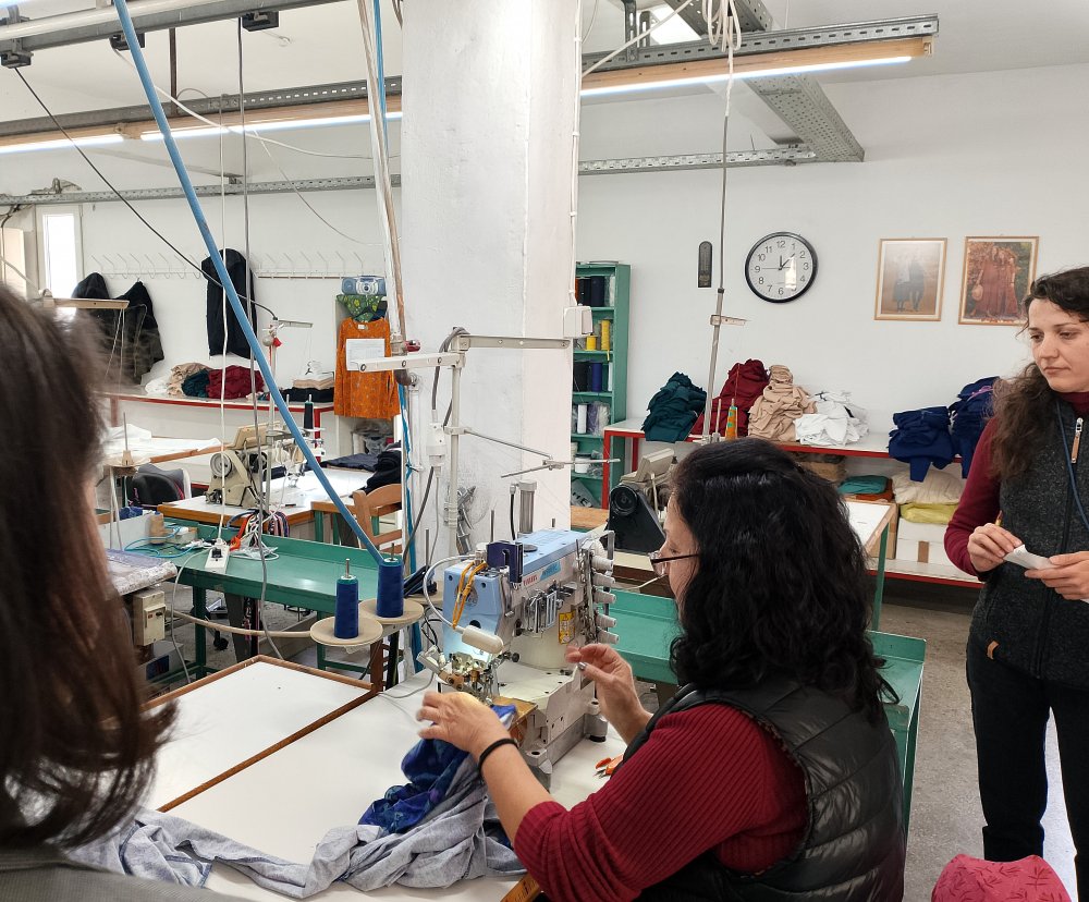 Εκπαιδευτική επίσκεψη  σε Βιοτεχνίες Ενδυμάτων της περιοχής μας, για την Ειδικότητα ‘Σχεδίαση & Παραγωγή Ενδυμάτων’ της ΙΣΑΕΚ Δήμου Βόλου