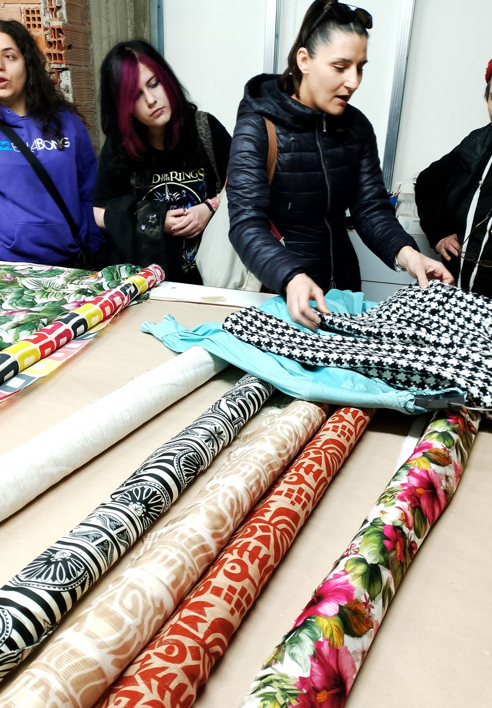 Εκπαιδευτική επίσκεψη  σε Βιοτεχνίες Ενδυμάτων της περιοχής μας, για την Ειδικότητα ‘Σχεδίαση & Παραγωγή Ενδυμάτων’ της ΙΣΑΕΚ Δήμου Βόλου