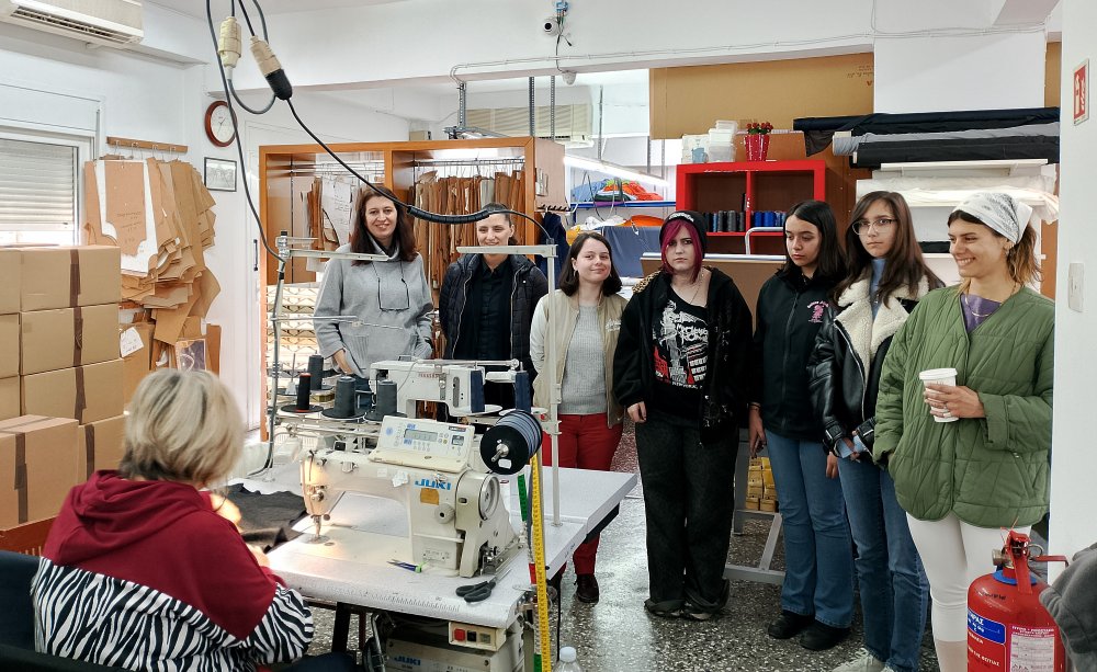 Εκπαιδευτική επίσκεψη  σε Βιοτεχνίες Ενδυμάτων της περιοχής μας, για την Ειδικότητα ‘Σχεδίαση & Παραγωγή Ενδυμάτων’ της ΙΣΑΕΚ Δήμου Βόλου