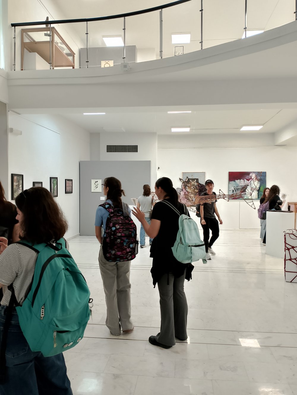 Εκπαιδευτική επίσκεψη Σπουδαστών της ΙΣΑΕΚ Δήμου Βόλου σε εικαστικές εκθέσεις της Πόλης μας