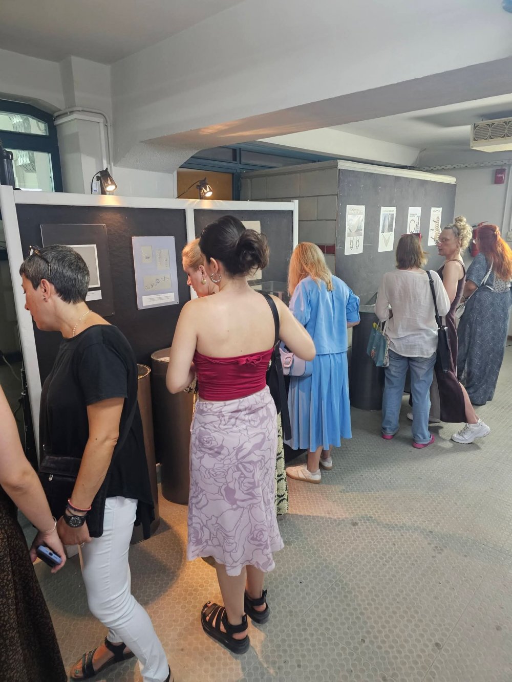 Εγκαίνια της Πανευρωπαϊκής Περιοδεύουσας Έκθεσης Κοσμήματος του Ευρωπαϊκού Κοινοβουλίου Σχολών Αργυροχρυσοχοΐας P.L.E., στην ΙΣΑΕΚ Δήμου Β�